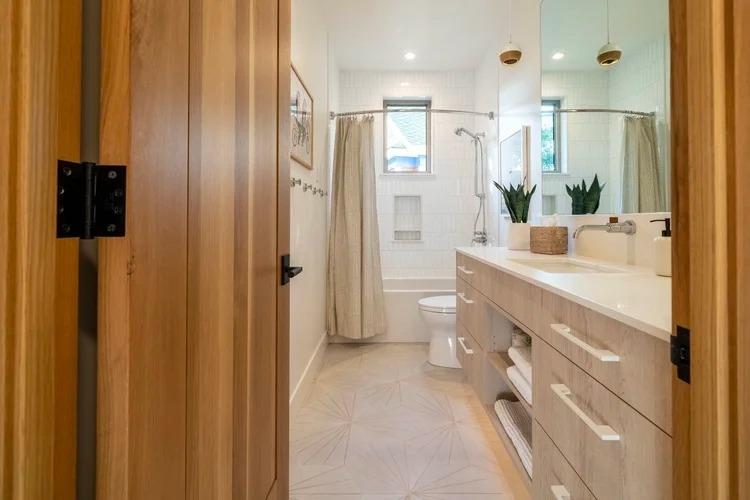 Detail Gallery Image 13 of 55 For 322 Capitola Ave, Capitola,  CA 95010 - 3 Beds | 3 Baths