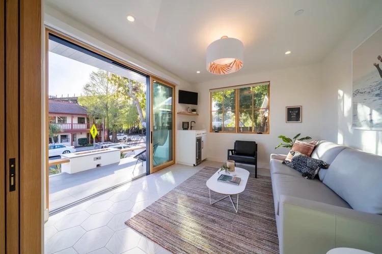 Detail Gallery Image 5 of 55 For 322 Capitola Ave, Capitola,  CA 95010 - 3 Beds | 3 Baths