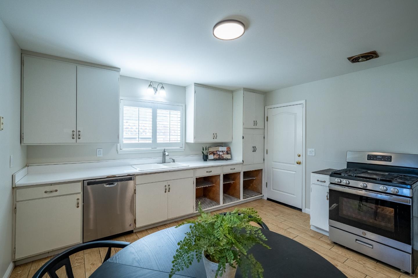 Detail Gallery Image 12 of 38 For 5444 Clovercrest Dr, San Jose,  CA 95118 - 3 Beds | 2 Baths