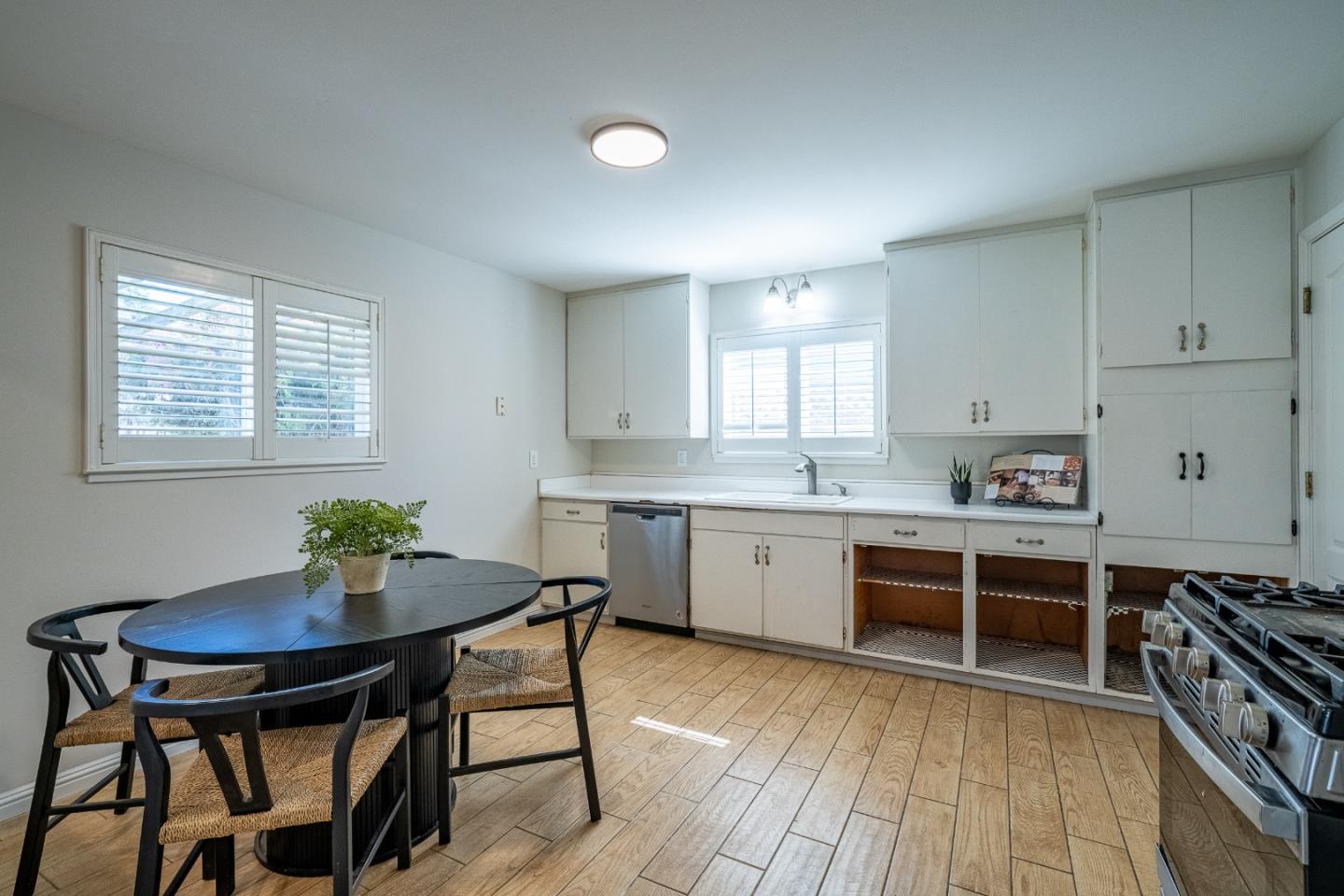 Detail Gallery Image 13 of 38 For 5444 Clovercrest Dr, San Jose,  CA 95118 - 3 Beds | 2 Baths