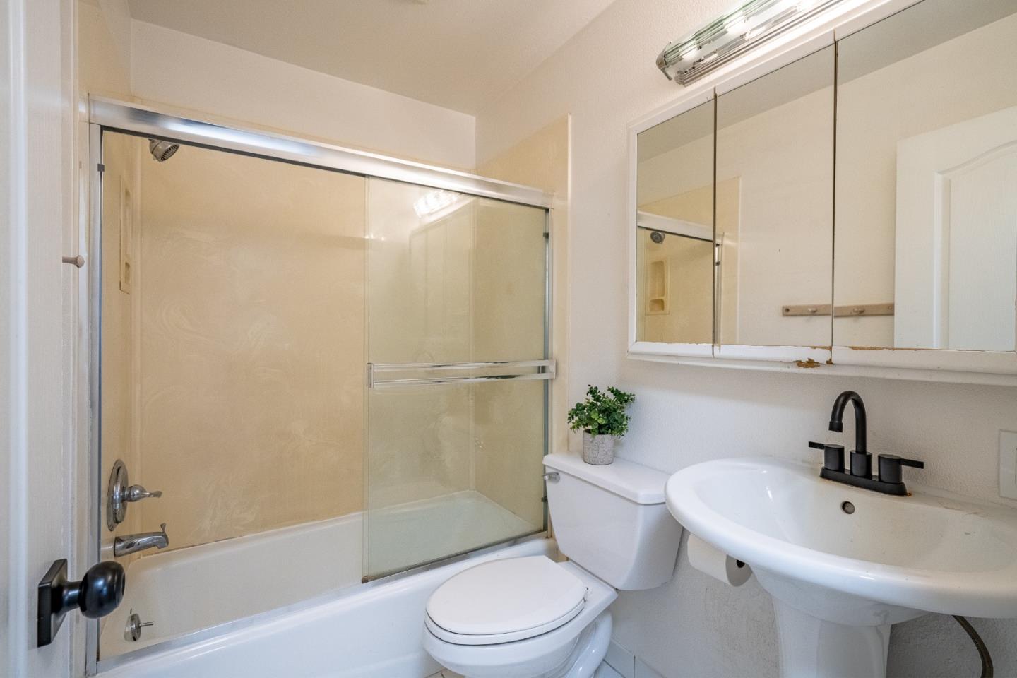 Detail Gallery Image 18 of 38 For 5444 Clovercrest Dr, San Jose,  CA 95118 - 3 Beds | 2 Baths