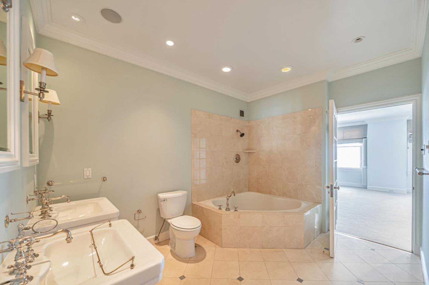 Detail Gallery Image 14 of 16 For 1201 California St #1105,  San Francisco,  CA 94109 - 2 Beds | 2 Baths