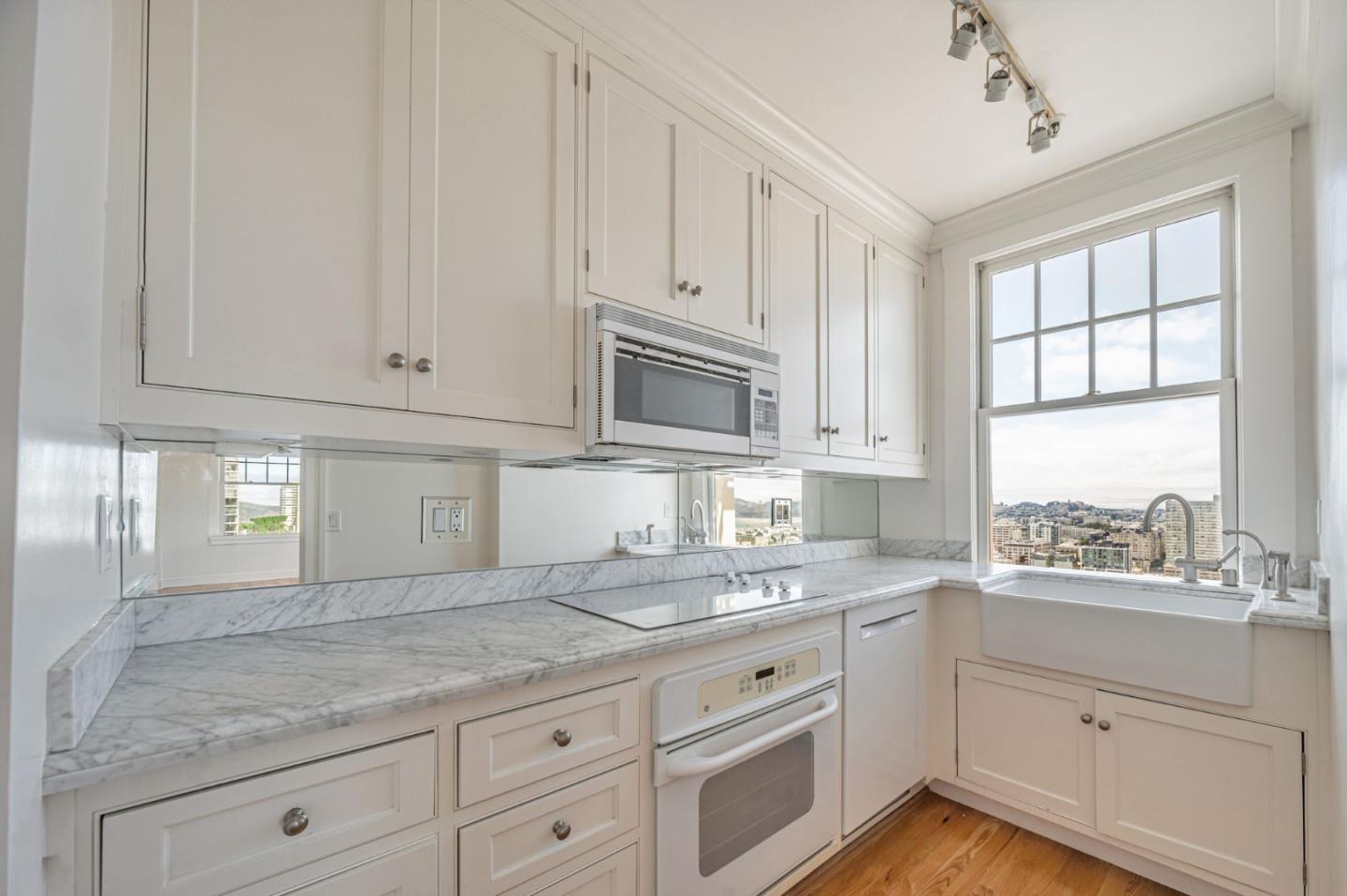 Detail Gallery Image 5 of 16 For 1201 California St #1105,  San Francisco,  CA 94109 - 2 Beds | 2 Baths