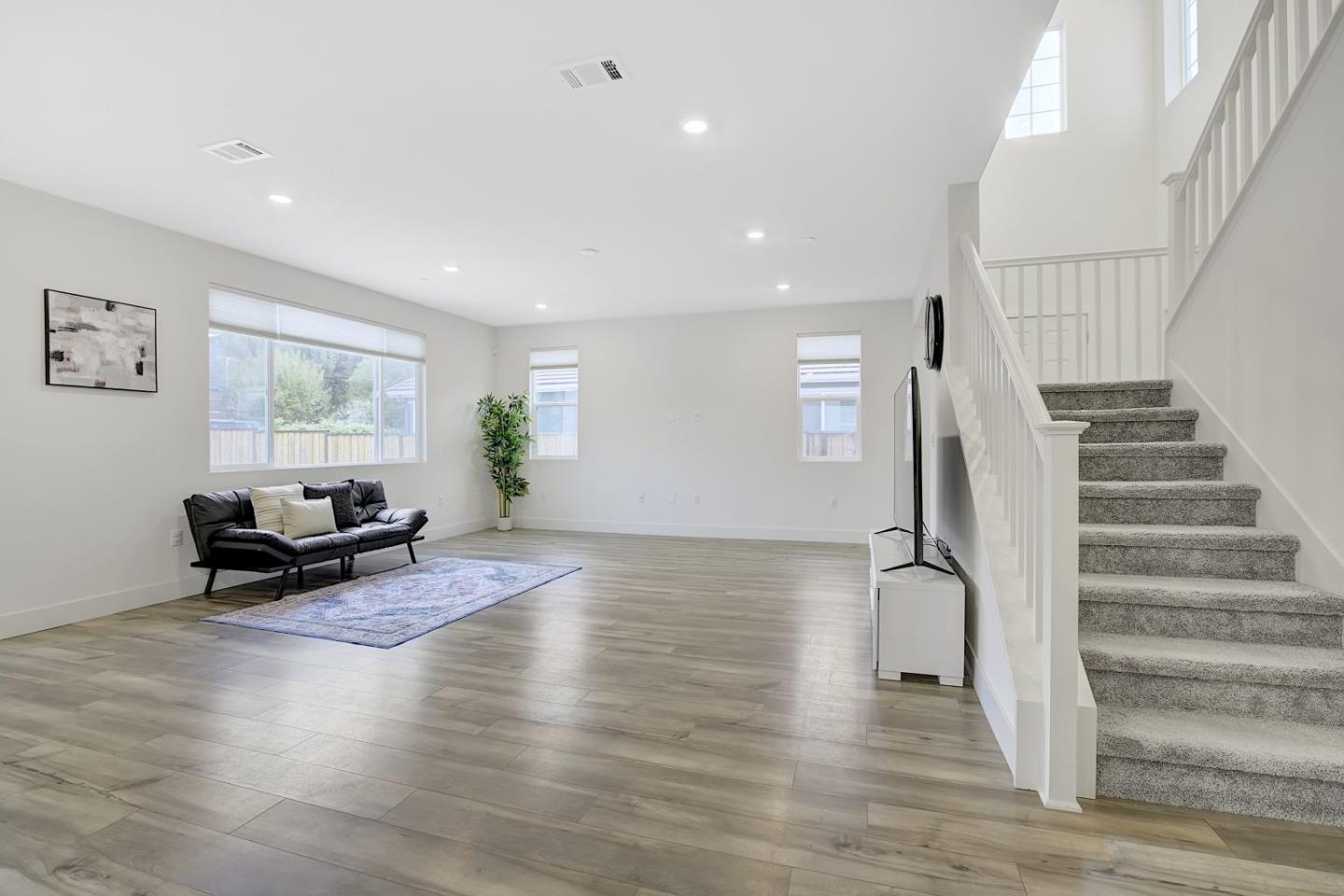 Detail Gallery Image 10 of 42 For 5161 Maniago Way, Antioch,  CA 94531 - 5 Beds | 3 Baths