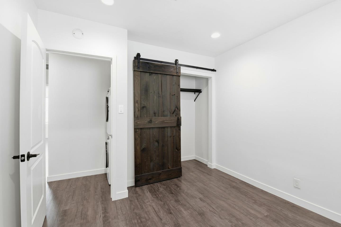 Detail Gallery Image 15 of 19 For 17055 Gault St, Van Nuys,  CA 91406 - 3 Beds | 1 Baths