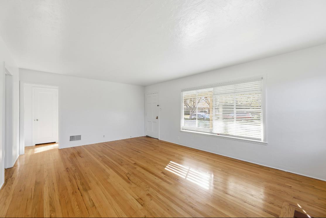 Detail Gallery Image 11 of 35 For 5164 Carter Ave, San Jose,  CA 95118 - 3 Beds | 2 Baths