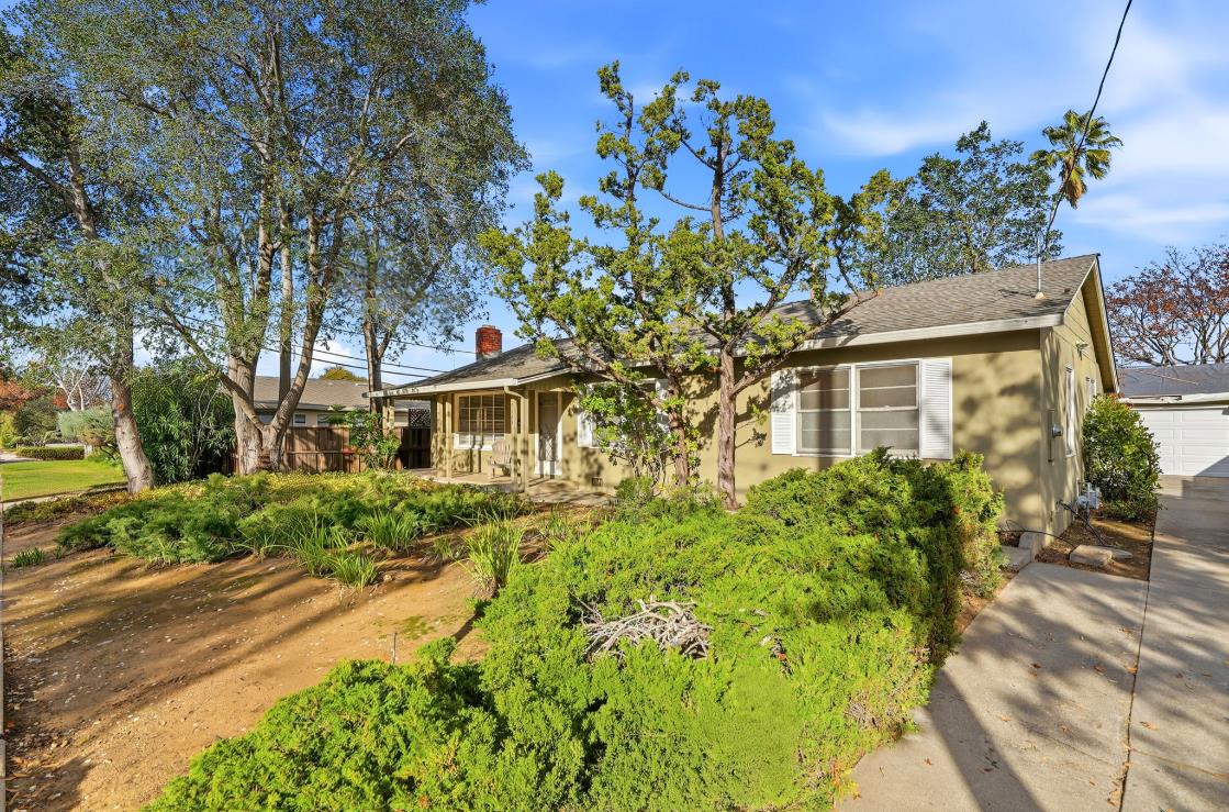 Detail Gallery Image 4 of 35 For 5164 Carter Ave, San Jose,  CA 95118 - 3 Beds | 2 Baths