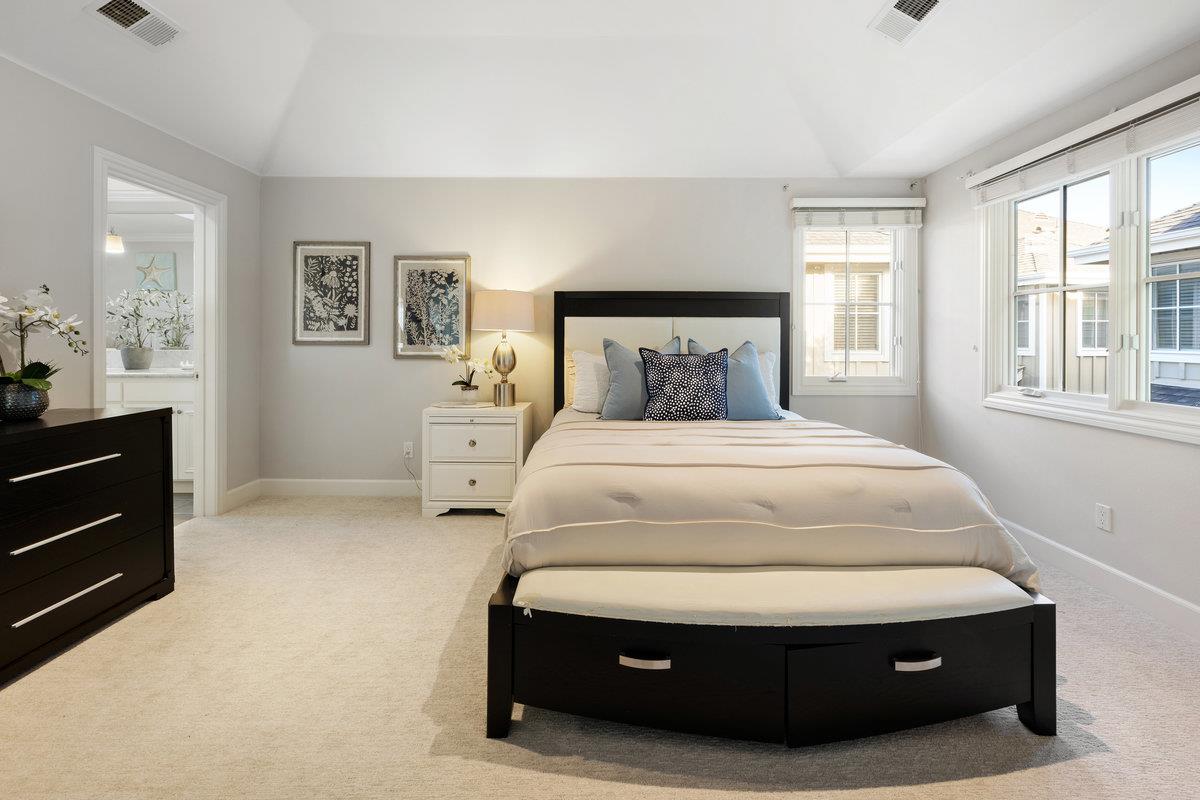 Detail Gallery Image 18 of 28 For 1587 Kentfield Ave, Redwood City,  CA 94061 - 3 Beds | 2/1 Baths