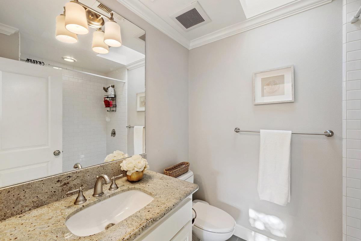 Detail Gallery Image 24 of 28 For 1587 Kentfield Ave, Redwood City,  CA 94061 - 3 Beds | 2/1 Baths