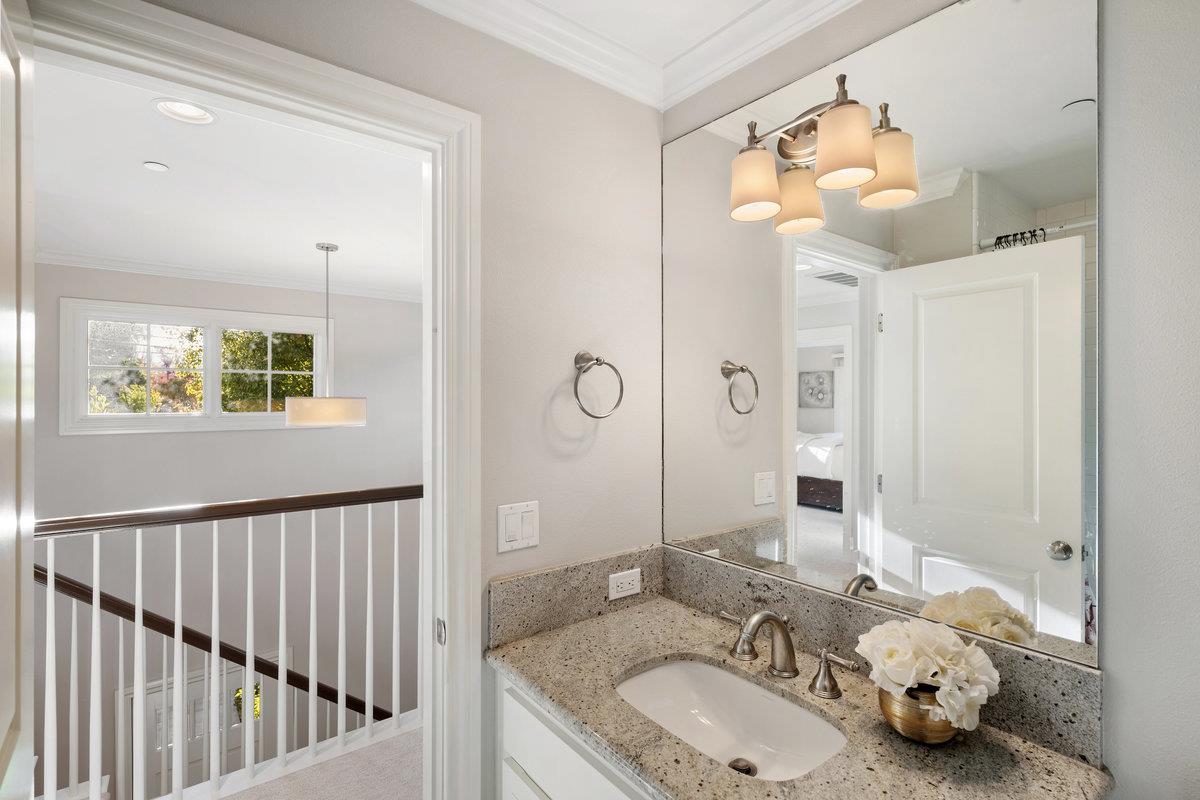 Detail Gallery Image 25 of 28 For 1587 Kentfield Ave, Redwood City,  CA 94061 - 3 Beds | 2/1 Baths