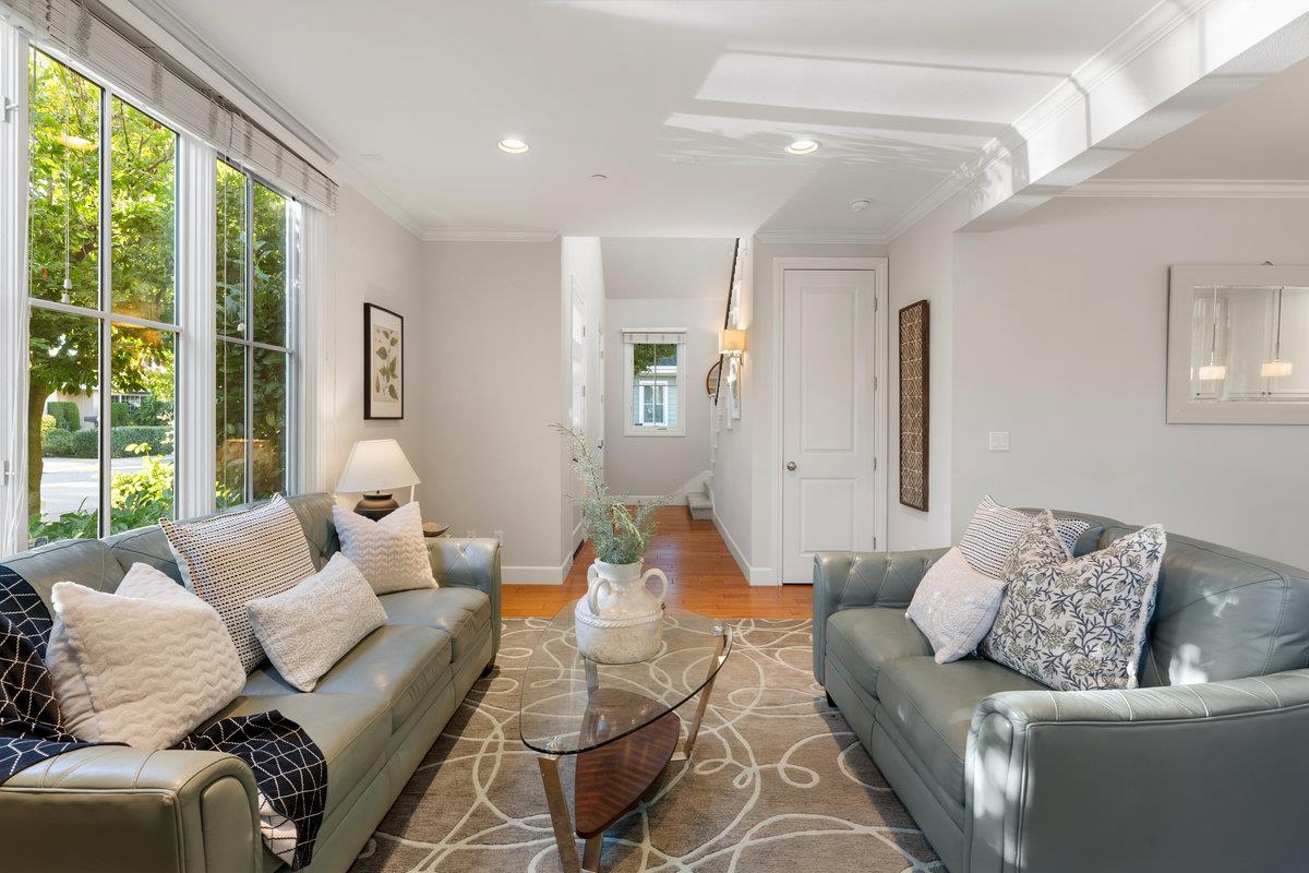 Detail Gallery Image 6 of 28 For 1587 Kentfield Ave, Redwood City,  CA 94061 - 3 Beds | 2/1 Baths