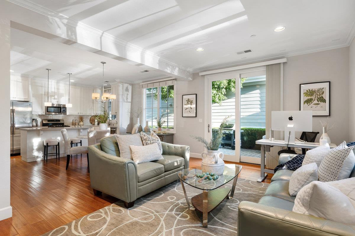 Detail Gallery Image 7 of 28 For 1587 Kentfield Ave, Redwood City,  CA 94061 - 3 Beds | 2/1 Baths