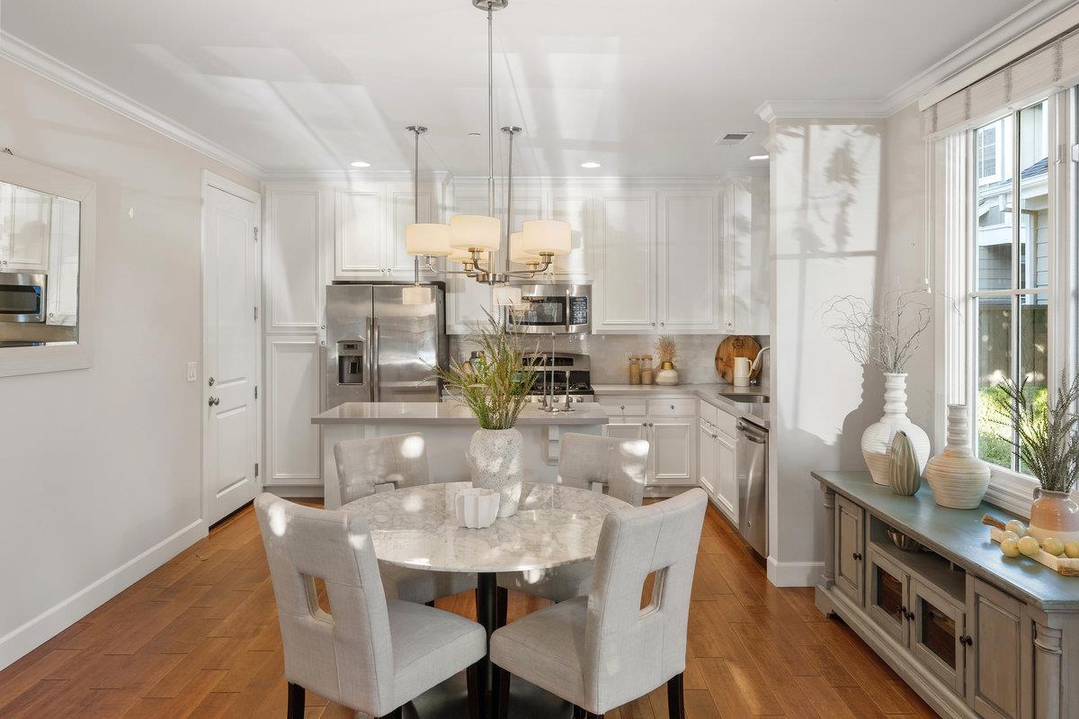 Detail Gallery Image 8 of 28 For 1587 Kentfield Ave, Redwood City,  CA 94061 - 3 Beds | 2/1 Baths