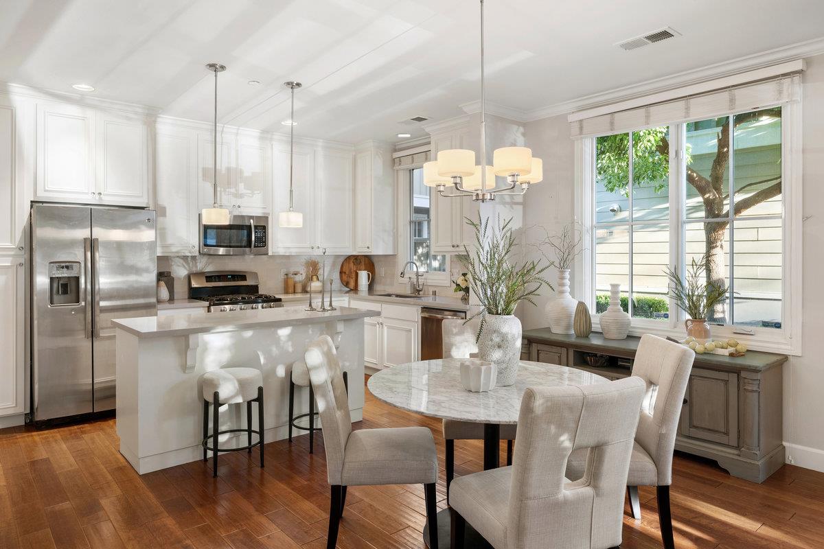 Detail Gallery Image 9 of 28 For 1587 Kentfield Ave, Redwood City,  CA 94061 - 3 Beds | 2/1 Baths