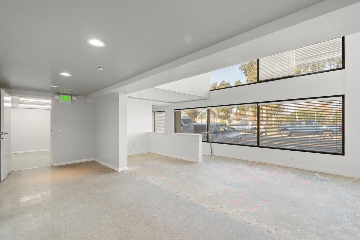 Detail Gallery Image 8 of 17 For 806 Edgehill Dr, Burlingame,  CA 94010 - – Beds | – Baths