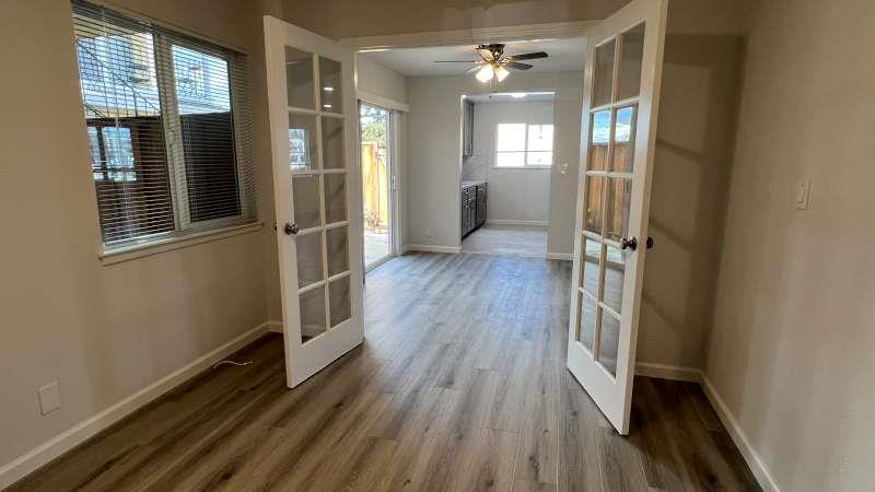 Detail Gallery Image 10 of 29 For 1281 Saratoga Ave #1,  San Jose,  CA 95129 - 3 Beds | 2 Baths