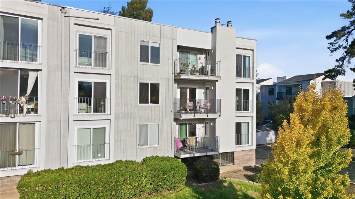 Detail Gallery Image 30 of 36 For 601 Leahy St #201,  Redwood City,  CA 94061 - 3 Beds | 2 Baths