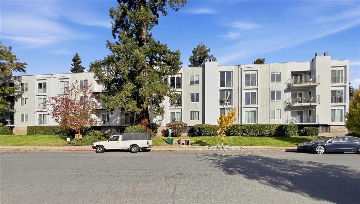 Detail Gallery Image 31 of 36 For 601 Leahy St #201,  Redwood City,  CA 94061 - 3 Beds | 2 Baths