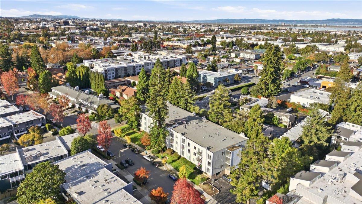 Detail Gallery Image 34 of 36 For 601 Leahy St #201,  Redwood City,  CA 94061 - 3 Beds | 2 Baths