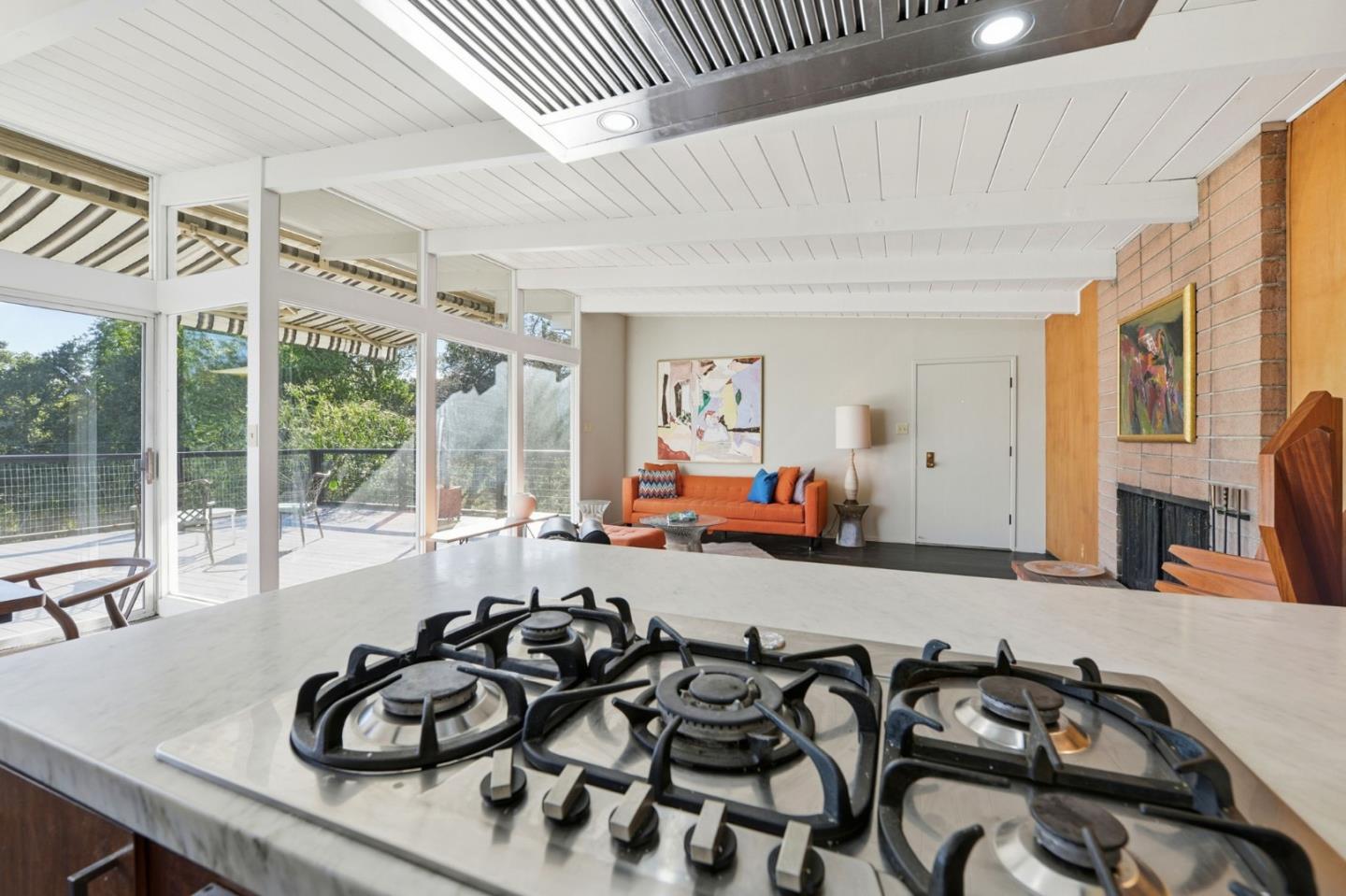 Detail Gallery Image 18 of 38 For 411 Glenwood Ave, Woodside,  CA 94062 - 3 Beds | 2 Baths