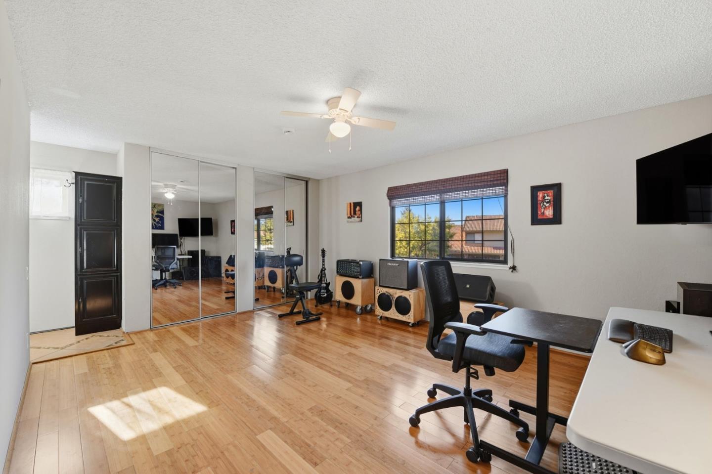 Detail Gallery Image 15 of 48 For 5453 Colony Green Dr, San Jose,  CA 95123 - 2 Beds | 2/1 Baths