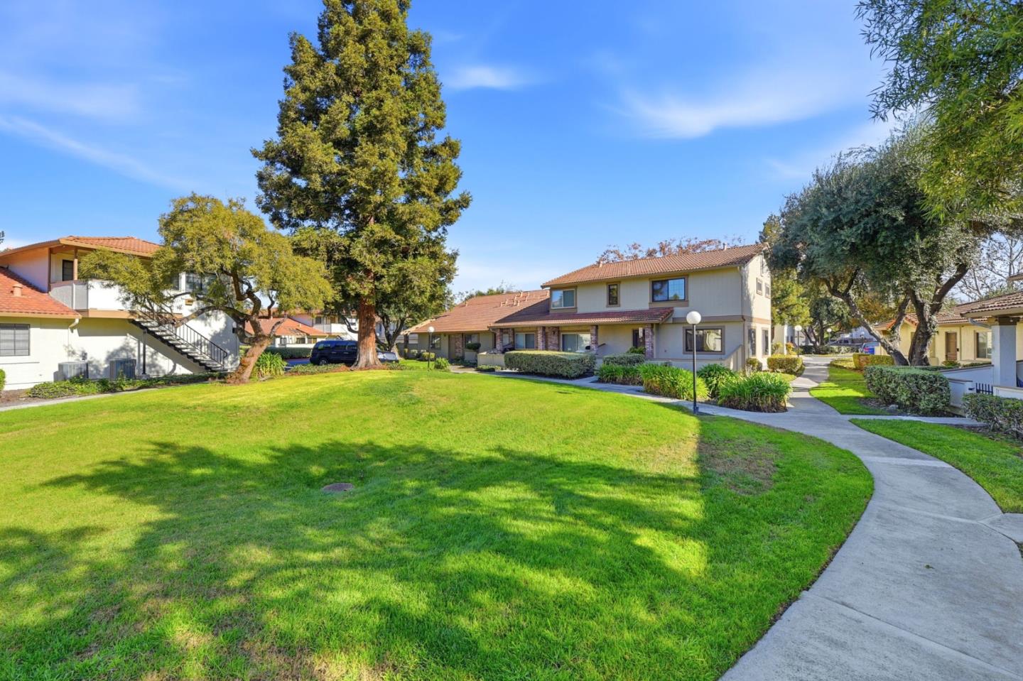 Detail Gallery Image 32 of 48 For 5453 Colony Green Dr, San Jose,  CA 95123 - 2 Beds | 2/1 Baths