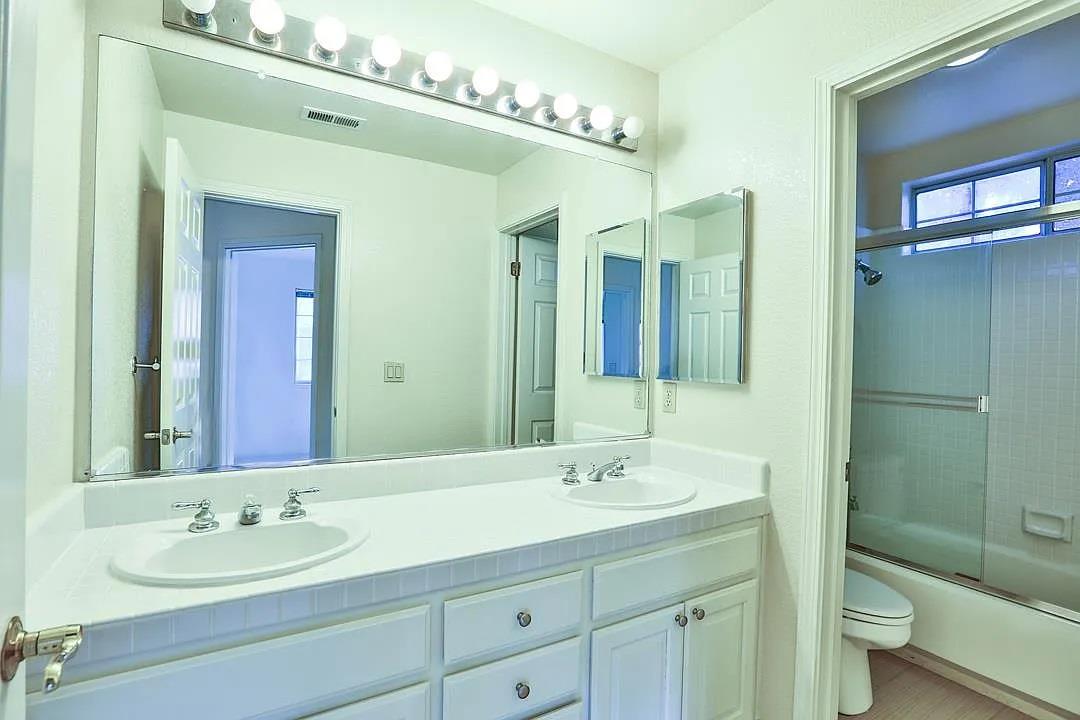 Detail Gallery Image 21 of 44 For 510 Porpoise Bay Ter a,  Sunnyvale,  CA 94089 - 3 Beds | 2/1 Baths