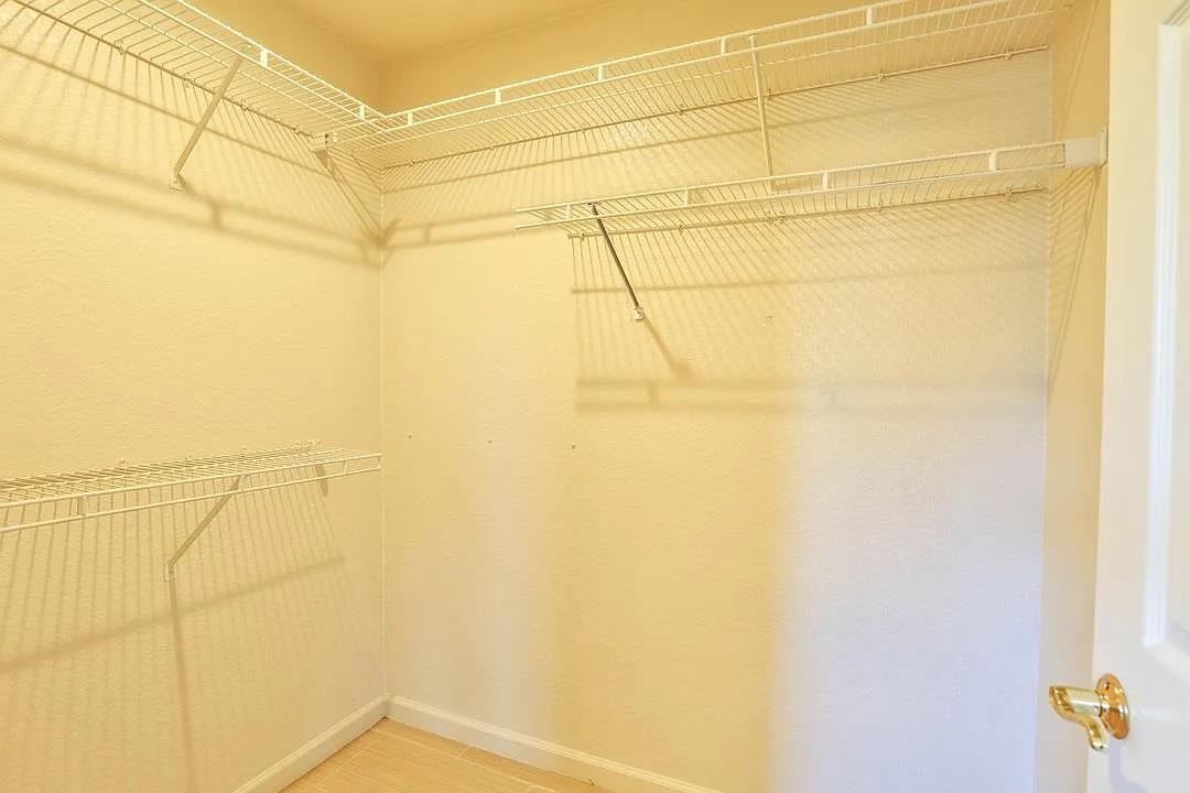 Detail Gallery Image 25 of 44 For 510 Porpoise Bay Ter a,  Sunnyvale,  CA 94089 - 3 Beds | 2/1 Baths