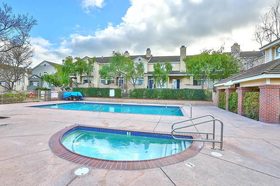 Detail Gallery Image 39 of 44 For 510 Porpoise Bay Ter a,  Sunnyvale,  CA 94089 - 3 Beds | 2/1 Baths