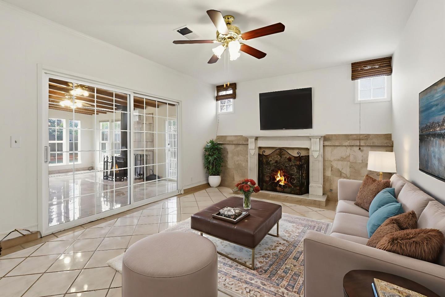 Detail Gallery Image 12 of 34 For 1729 Adrian Way, San Jose,  CA 95122 - 4 Beds | 3 Baths