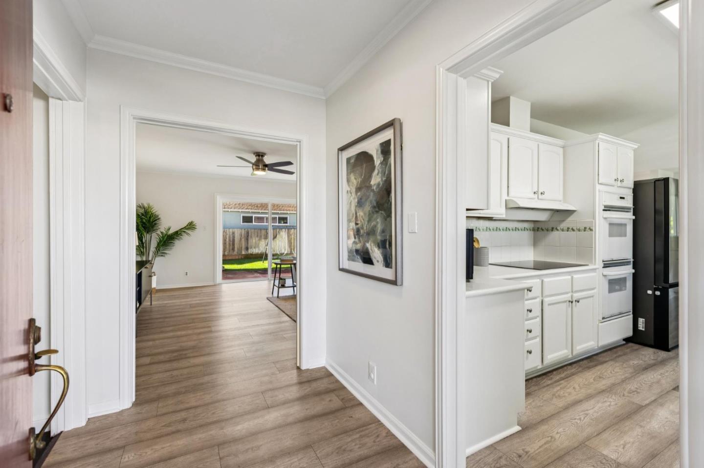 Detail Gallery Image 4 of 42 For 124 S Idaho St, San Mateo,  CA 94401 - 3 Beds | 2 Baths