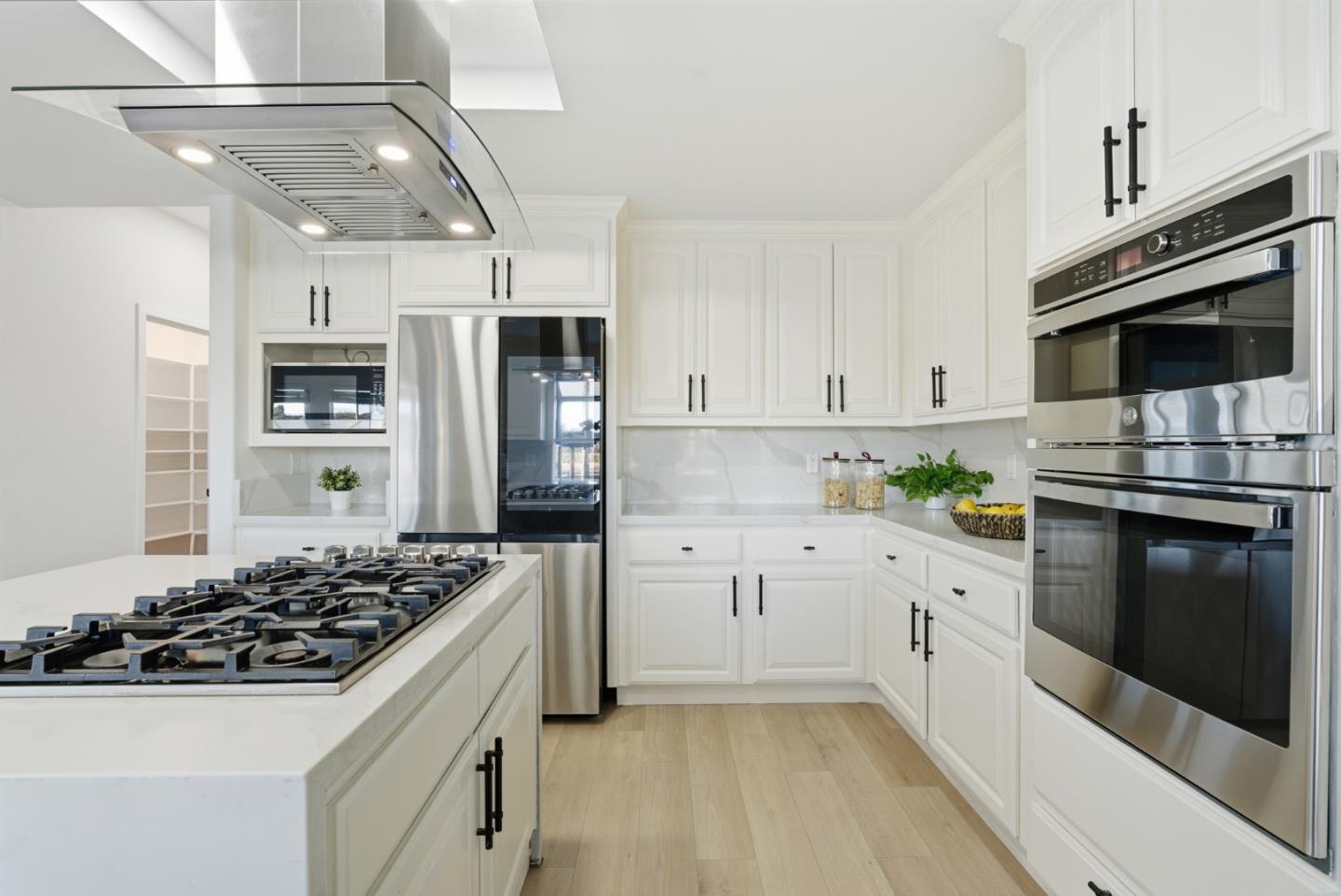 Detail Gallery Image 19 of 74 For 380 W Middle Ave, Morgan Hill,  CA 95037 - 4 Beds | 2/1 Baths