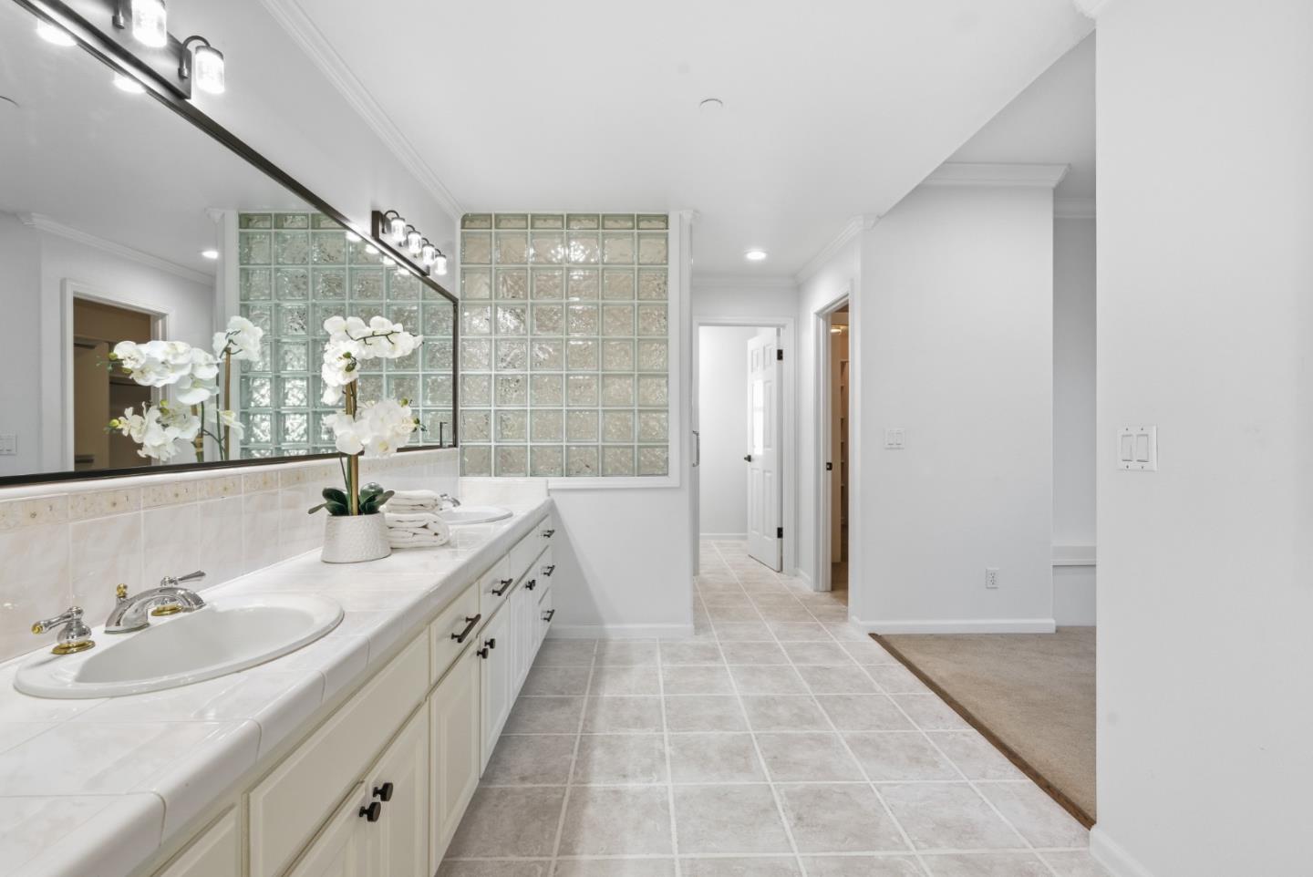 Detail Gallery Image 34 of 74 For 380 W Middle Ave, Morgan Hill,  CA 95037 - 4 Beds | 2/1 Baths