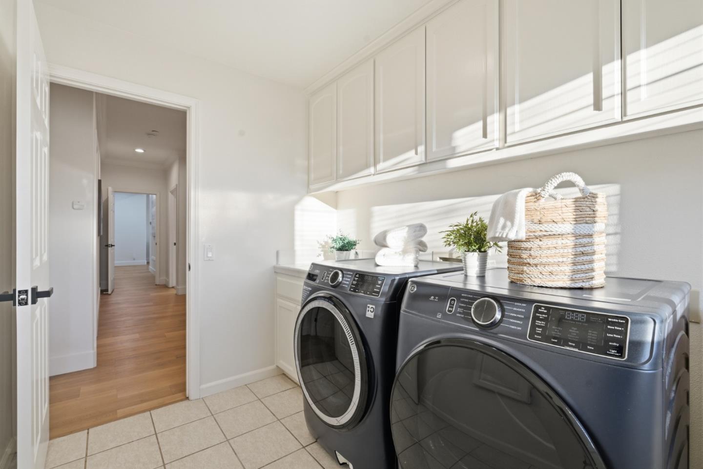 Detail Gallery Image 50 of 74 For 380 W Middle Ave, Morgan Hill,  CA 95037 - 4 Beds | 2/1 Baths