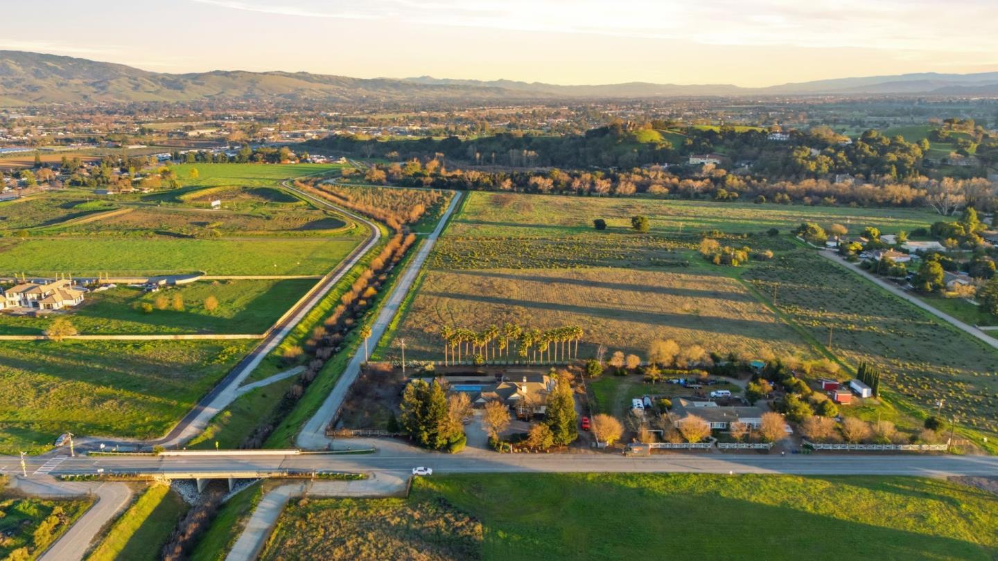 Detail Gallery Image 70 of 74 For 380 W Middle Ave, Morgan Hill,  CA 95037 - 4 Beds | 2/1 Baths