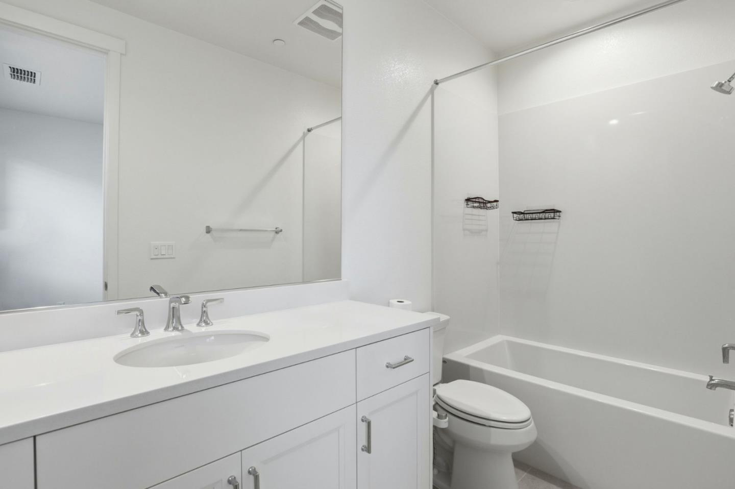 Detail Gallery Image 16 of 31 For 18086 Monterey, Morgan Hill,  CA 95037 - 3 Beds | 4 Baths