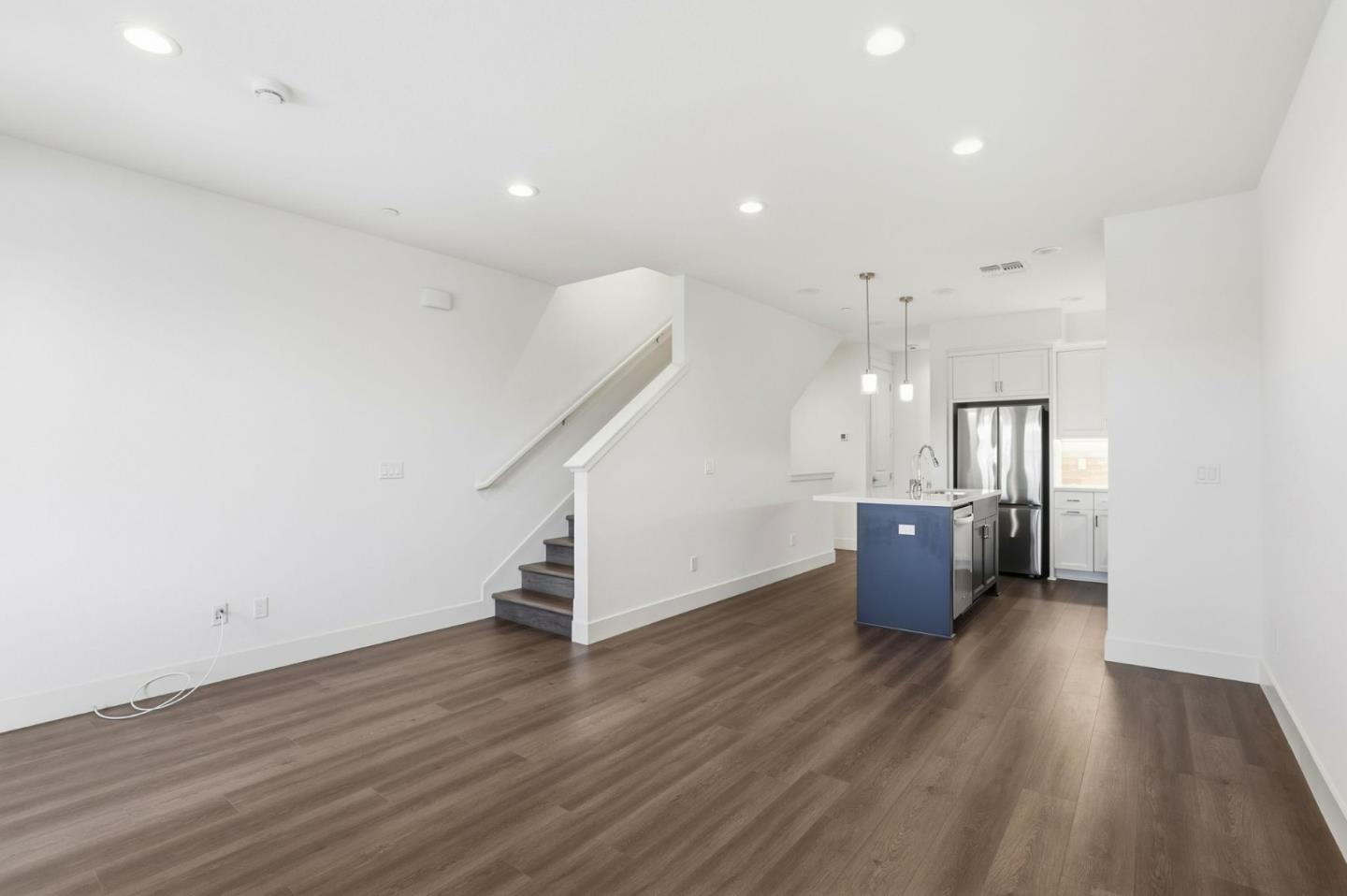 Detail Gallery Image 5 of 31 For 18086 Monterey, Morgan Hill,  CA 95037 - 3 Beds | 4 Baths