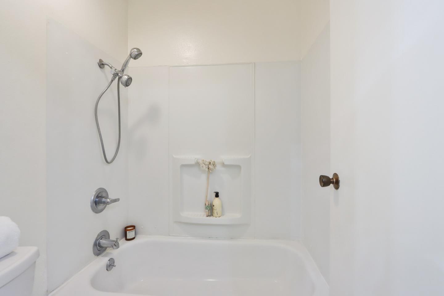 Detail Gallery Image 19 of 58 For 4205 Golden Oaks Ln, Monterey,  CA 93940 - 1 Beds | 1 Baths