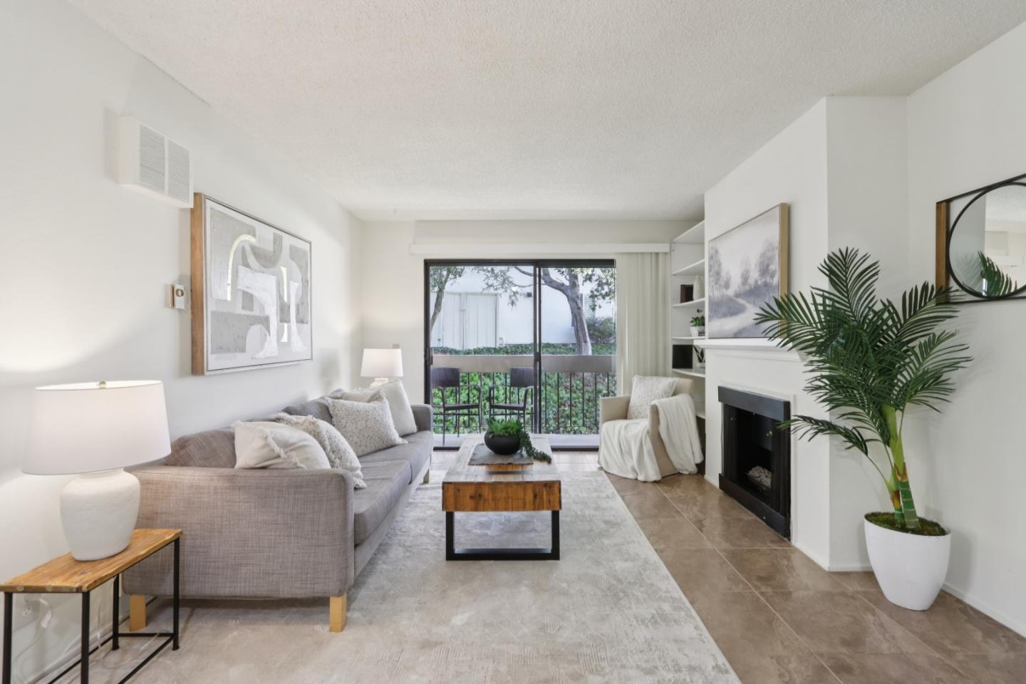 Detail Gallery Image 2 of 58 For 4205 Golden Oaks Ln, Monterey,  CA 93940 - 1 Beds | 1 Baths