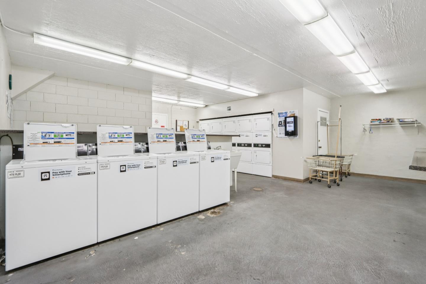 Detail Gallery Image 30 of 58 For 4205 Golden Oaks Ln, Monterey,  CA 93940 - 1 Beds | 1 Baths