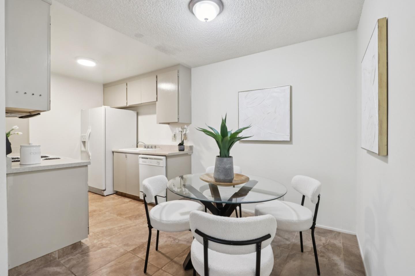 Detail Gallery Image 7 of 58 For 4205 Golden Oaks Ln, Monterey,  CA 93940 - 1 Beds | 1 Baths