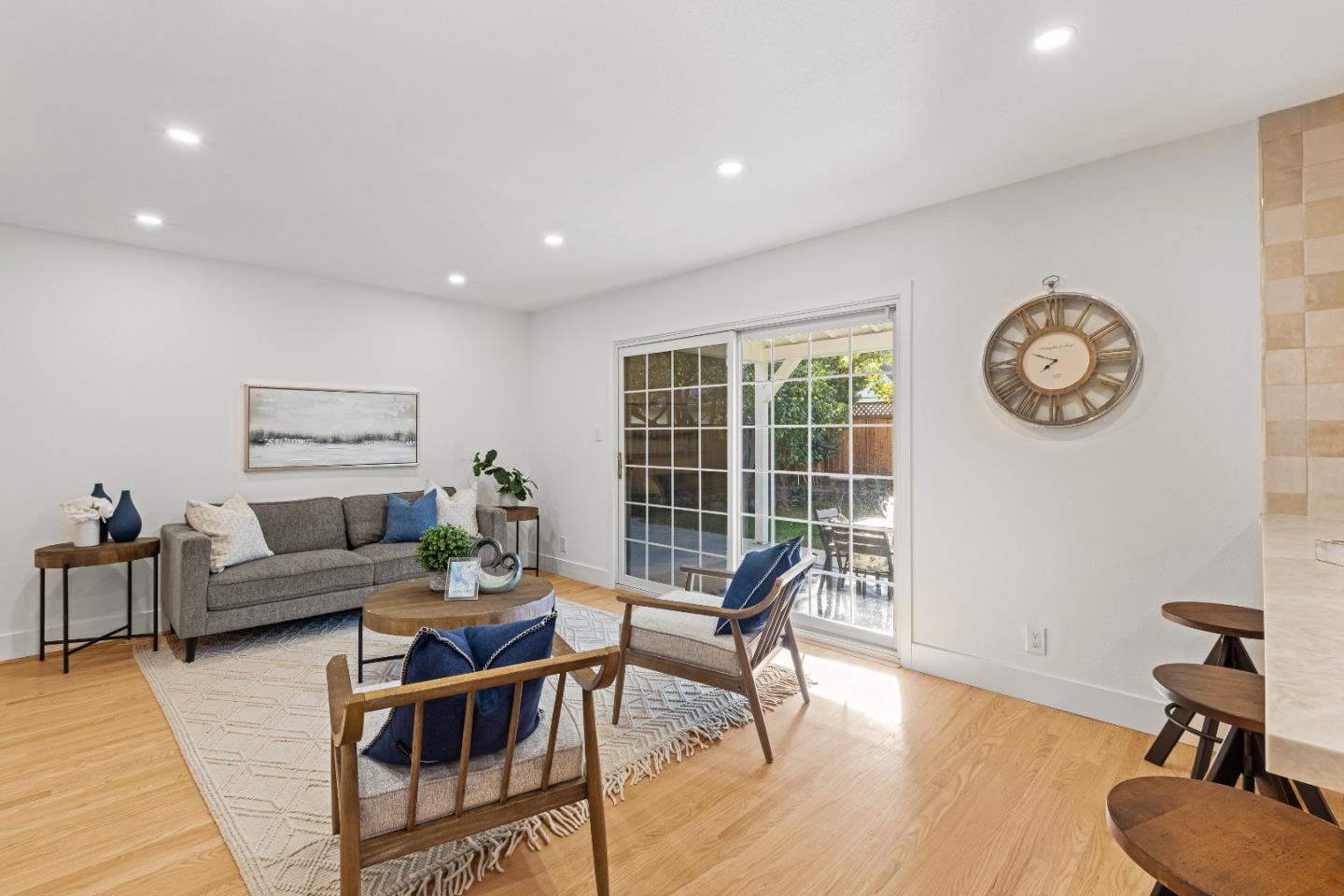 Detail Gallery Image 25 of 84 For 1688 Grizilo Dr, San Jose,  CA 95124 - 5 Beds | 2/1 Baths