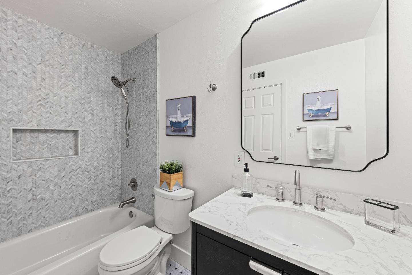 Detail Gallery Image 40 of 84 For 1688 Grizilo Dr, San Jose,  CA 95124 - 5 Beds | 2/1 Baths