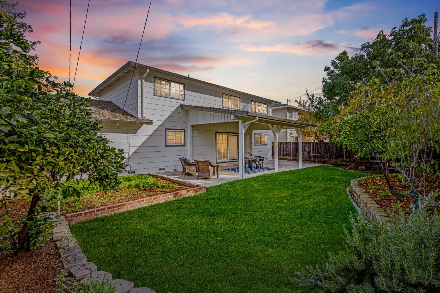 Detail Gallery Image 62 of 84 For 1688 Grizilo Dr, San Jose,  CA 95124 - 5 Beds | 2/1 Baths