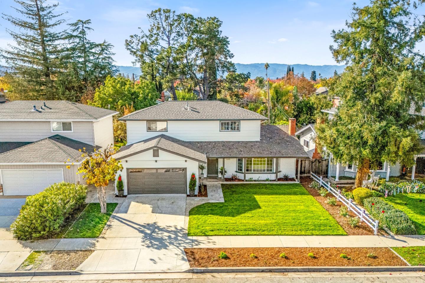 Detail Gallery Image 64 of 84 For 1688 Grizilo Dr, San Jose,  CA 95124 - 5 Beds | 2/1 Baths