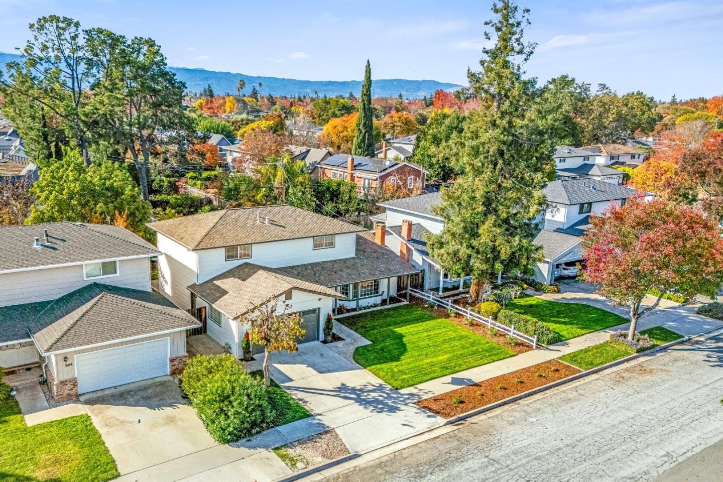 Detail Gallery Image 69 of 84 For 1688 Grizilo Dr, San Jose,  CA 95124 - 5 Beds | 2/1 Baths