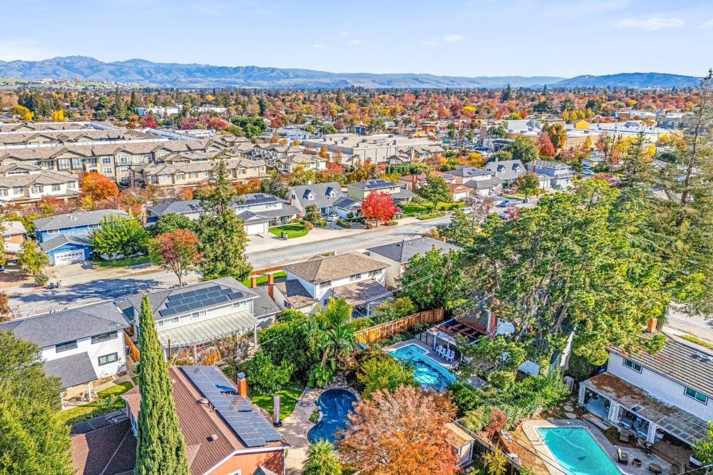 Detail Gallery Image 74 of 84 For 1688 Grizilo Dr, San Jose,  CA 95124 - 5 Beds | 2/1 Baths