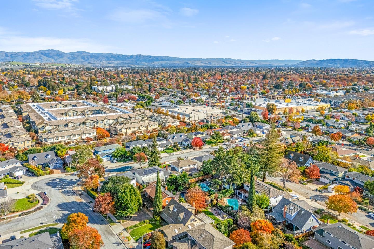Detail Gallery Image 75 of 84 For 1688 Grizilo Dr, San Jose,  CA 95124 - 5 Beds | 2/1 Baths