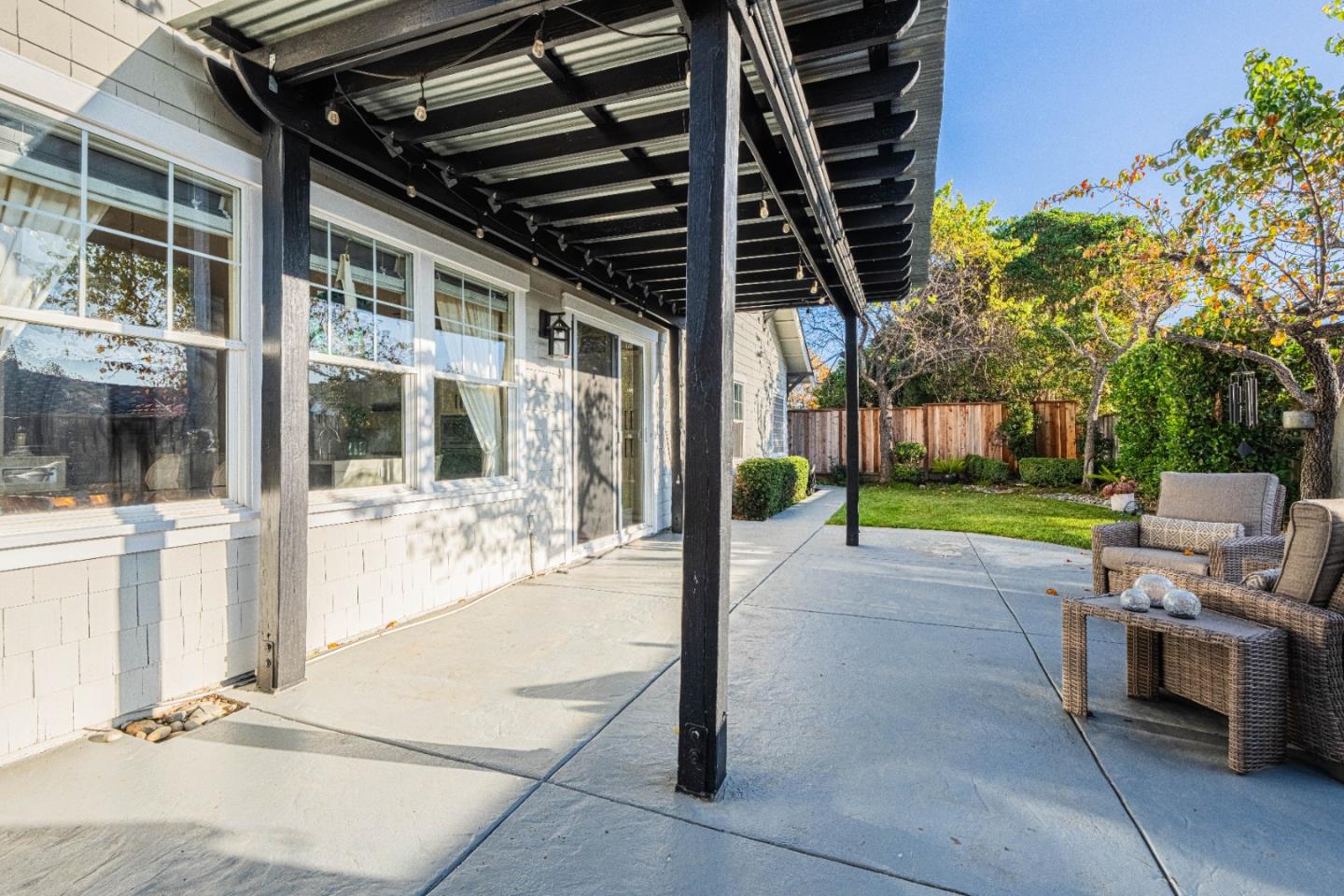 Detail Gallery Image 22 of 54 For 1119 First St, San Juan Bautista,  CA 95045 - 4 Beds | 3 Baths