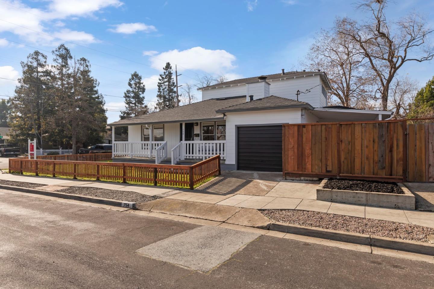 Front Image Thumbnail for ML82028771